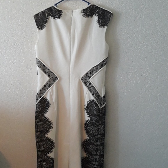 Dress - Picture 2 of 3